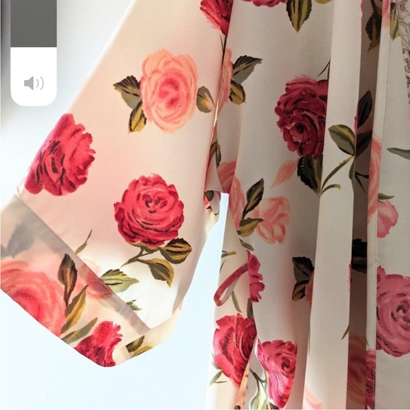 VINTAGE Vanity Fair Nightgown Set - Picture 3 of 7